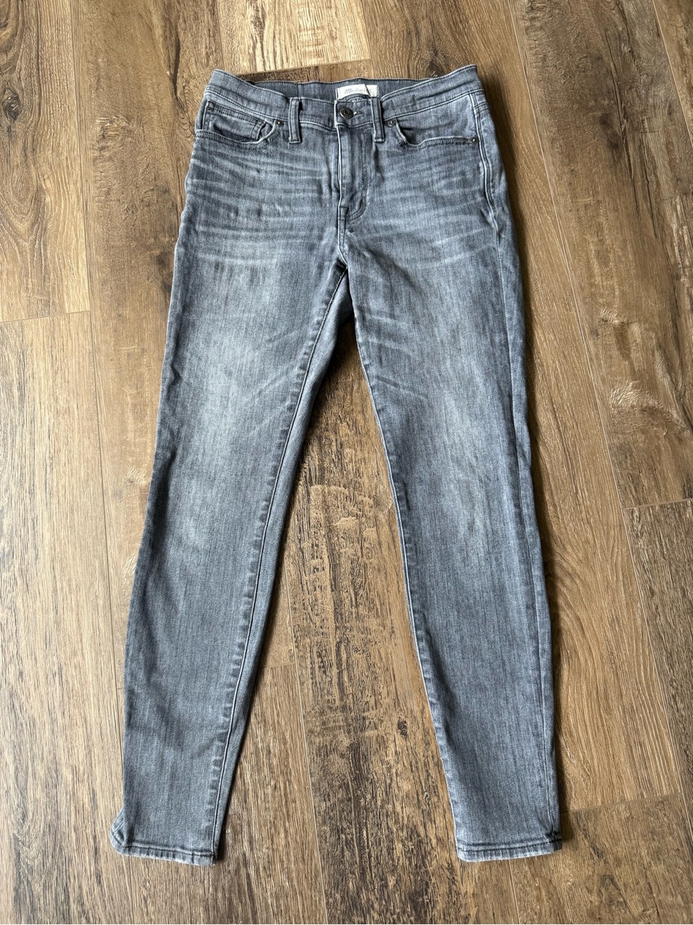 Madewell Skinny Jeans in Washed Gray